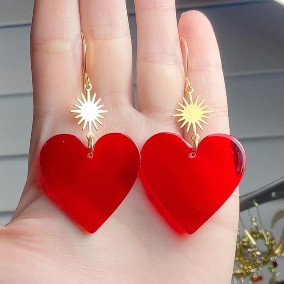 Acrylic Red Heart Earrings with Sunburst Design, New Handmade, Gold Plated Hooks - Picture 1 of 3